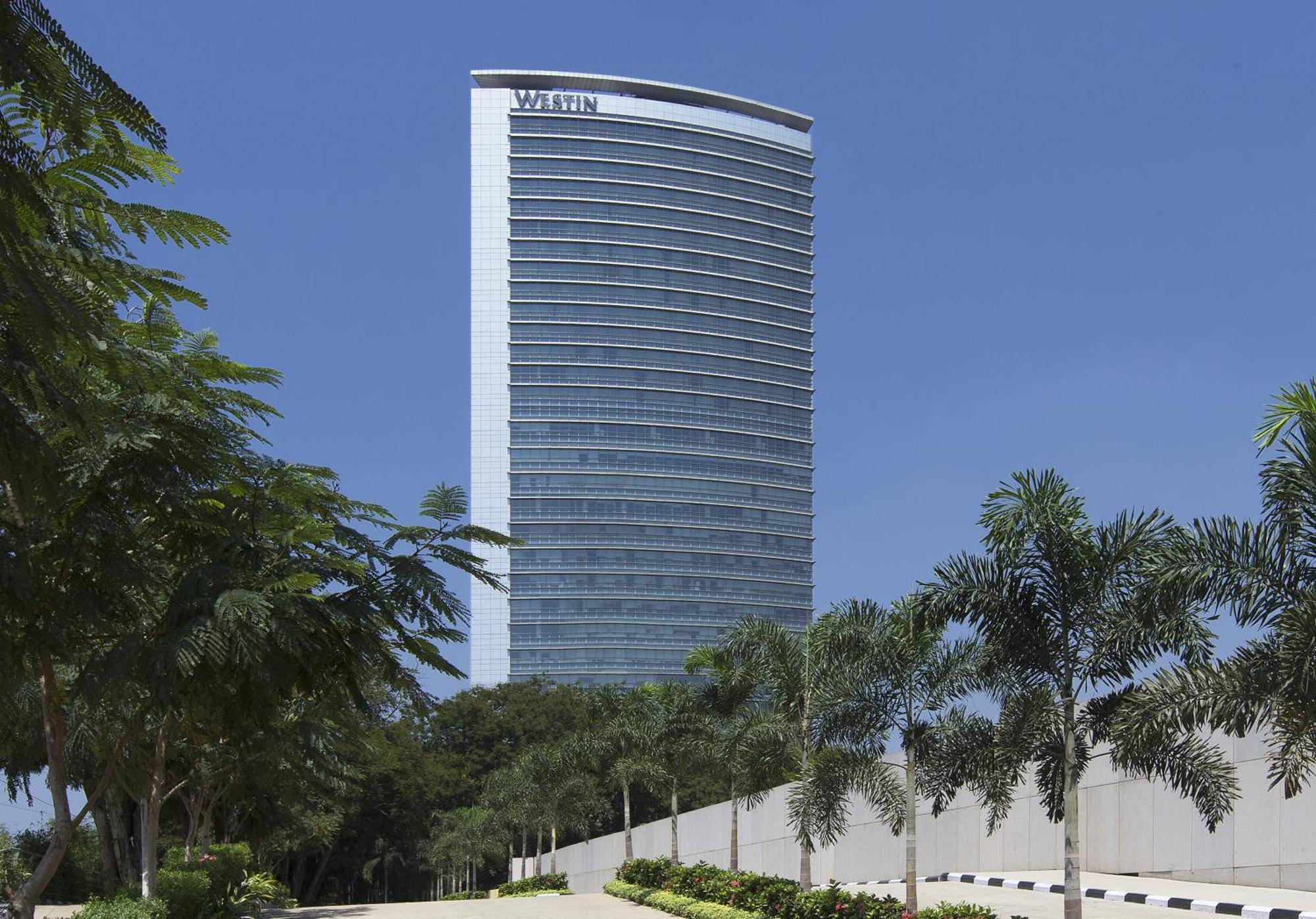 The Westin Mumbai Garden City Hotel Exterior photo